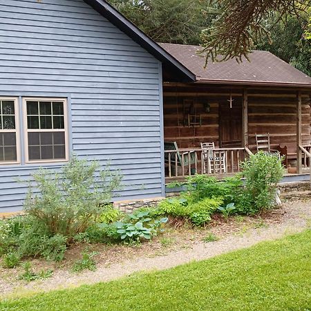 Restored1850S Log Cabin, With Gazebo And Gardens! 1 Mile To Downtown Weaverville Buitenkant foto
