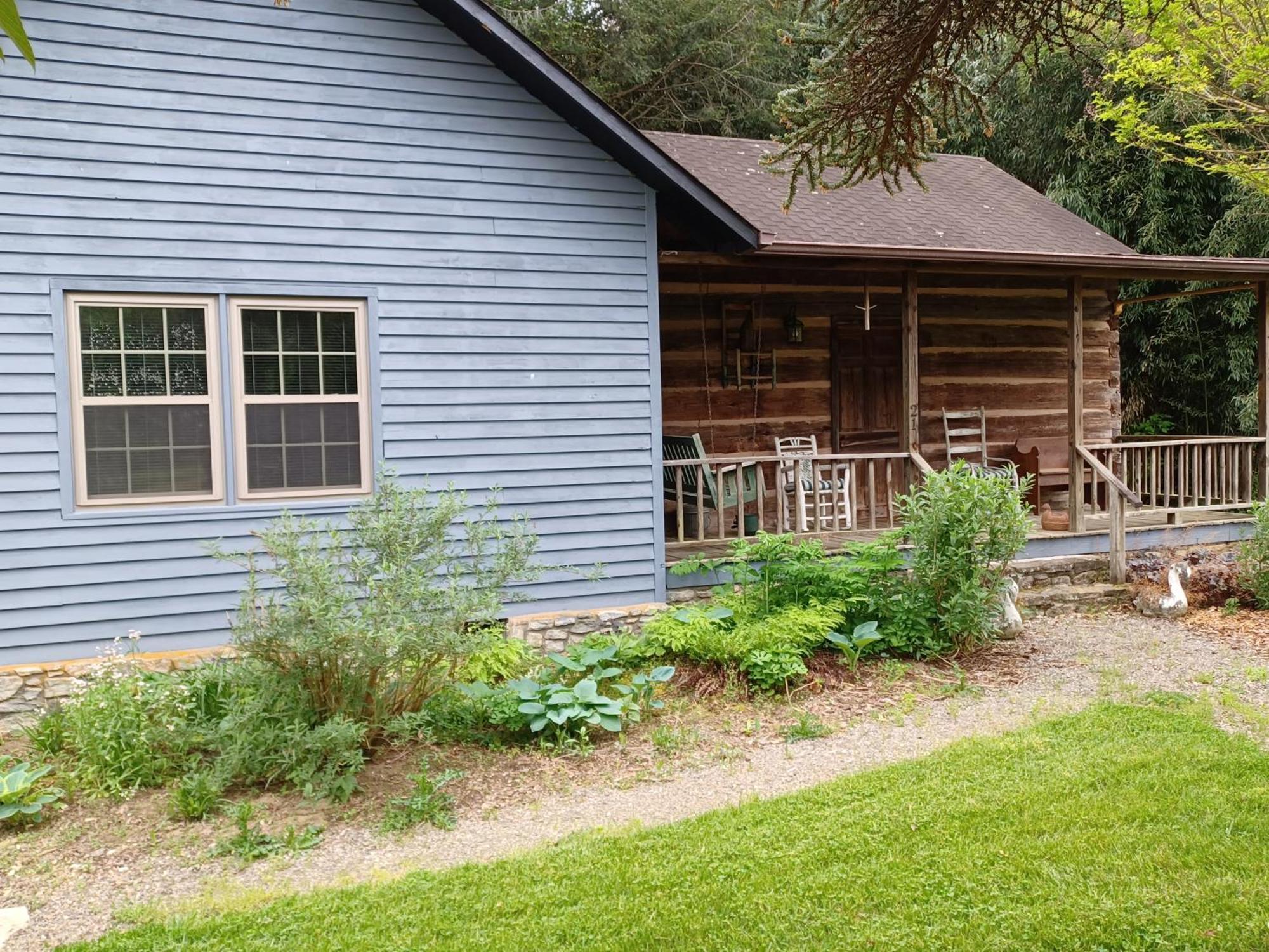 Restored1850S Log Cabin, With Gazebo And Gardens! 1 Mile To Downtown Weaverville Buitenkant foto