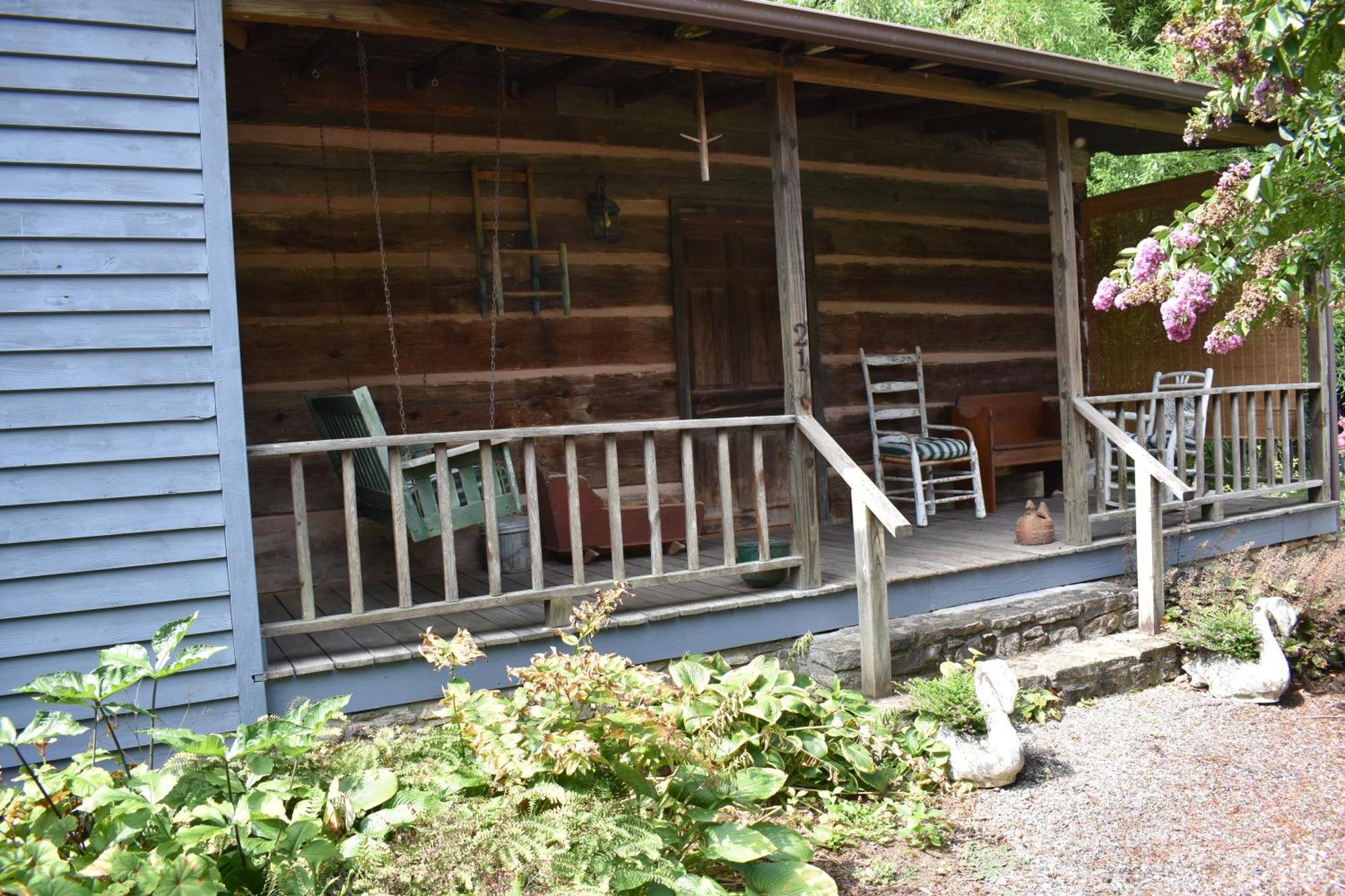 Restored1850S Log Cabin, With Gazebo And Gardens! 1 Mile To Downtown Weaverville Buitenkant foto